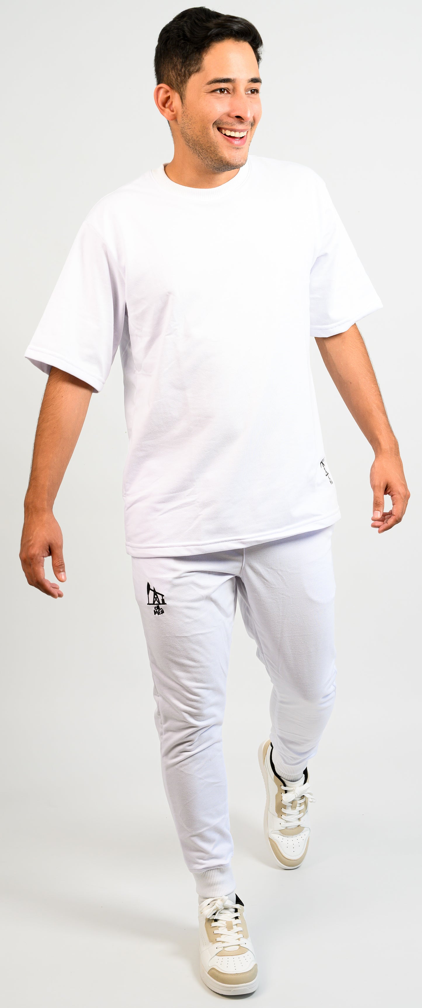 CONJUNTO OVERSIZE OIL MEN BLANCO