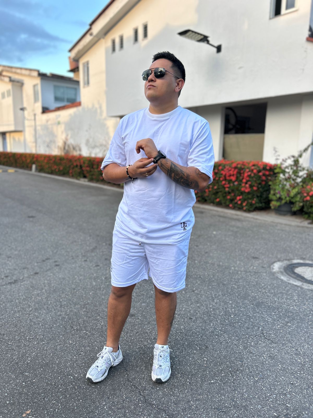 PANTALONETA OVERSIZE OIL MEN BLANCA